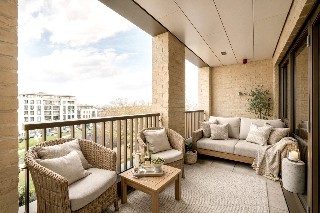Wheatstone Gardens, London, W10