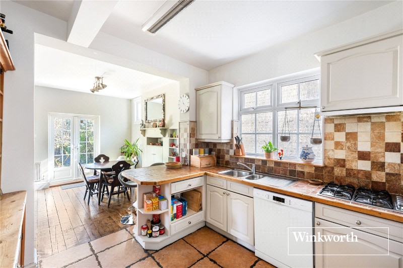 Etchingham Park Road, Finchley, London, N3