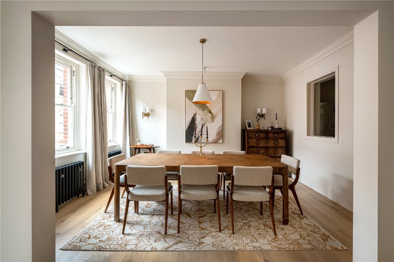 Cheyne Court, London, SW3