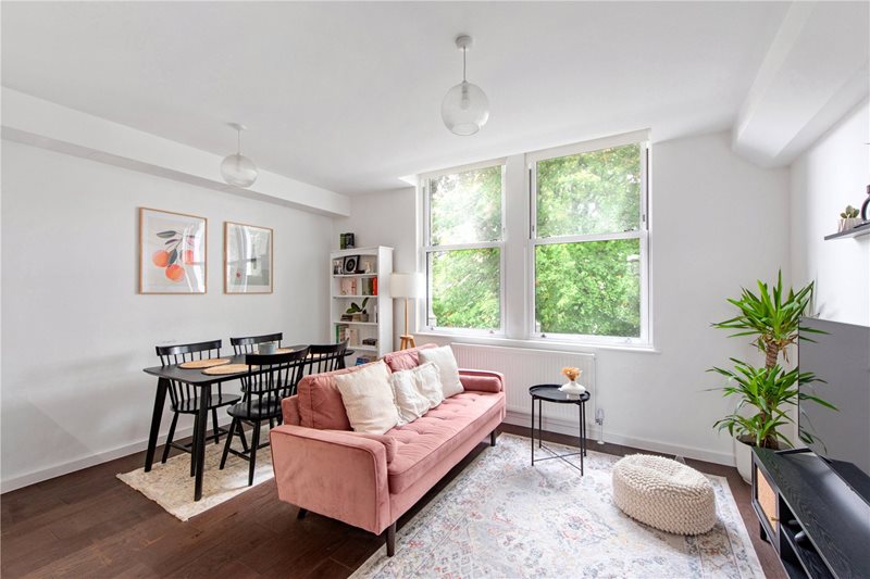 Queens Drive, London, N4