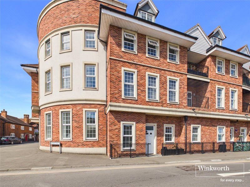 Saxons Court, Peach Street, Wokingham, Berkshire, RG40