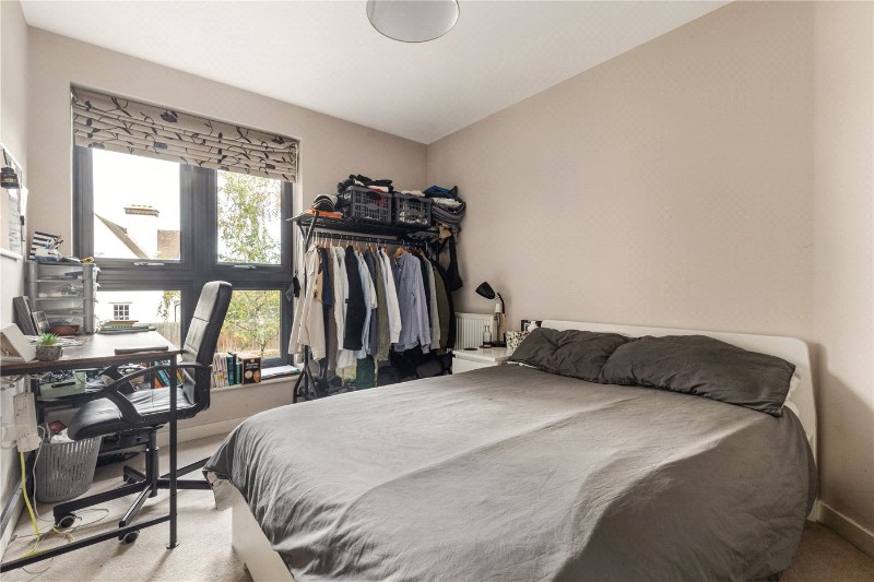 Broadwater Road, London, SW17