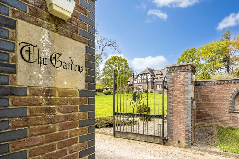 Uddens Drive, Wimborne, Dorset, BH21