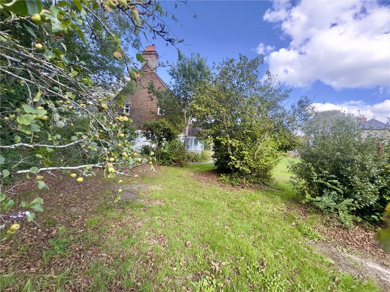Manor Road, Milford On Sea, Lymington, Hampshire, SO41
