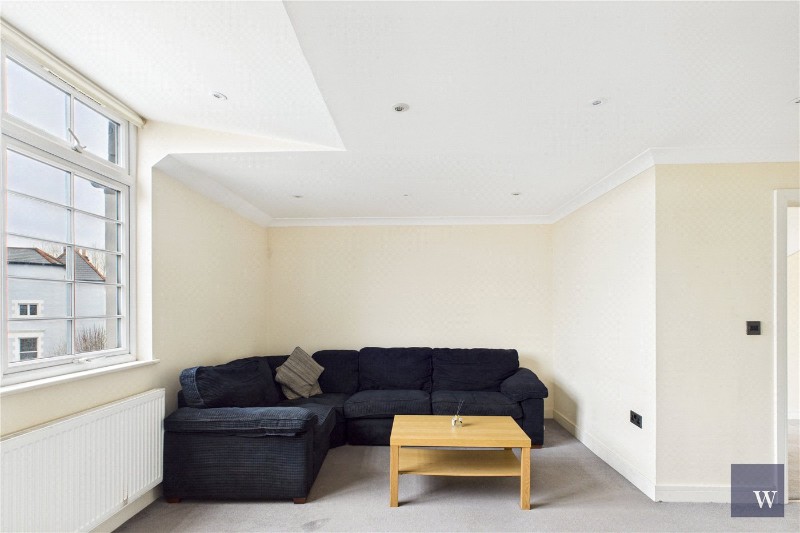 Sternhold Avenue, London, SW2