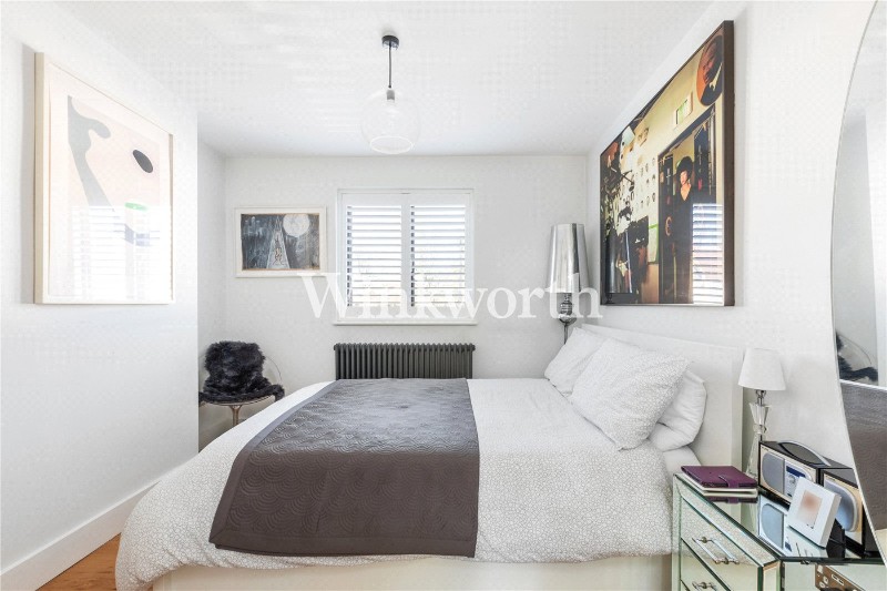 Barrowell Green, London, N21