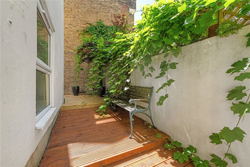 Avondale Rise, Peckham Rye, London, SE15