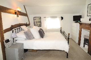 West Street, Farnham, Surrey, GU9