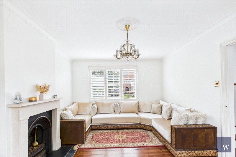 Cricklade Avenue, London, SW2