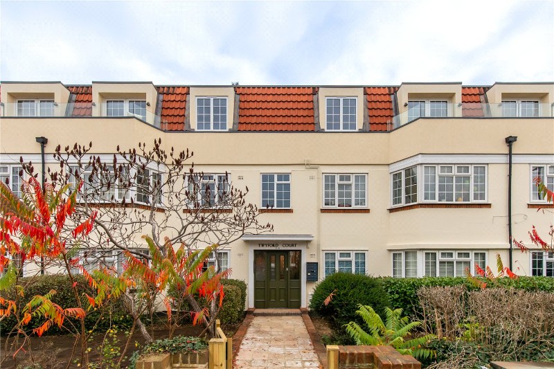 Twyford Avenue, London, W3