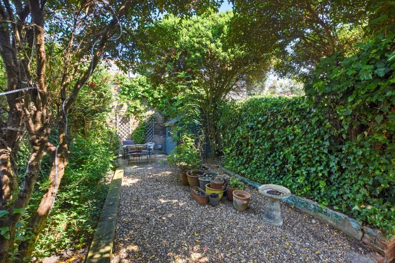 Burrows Road, London, NW10