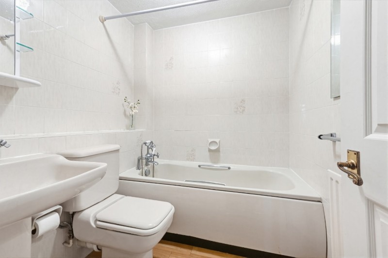 Overbury Avenue, Beckenham, BR3