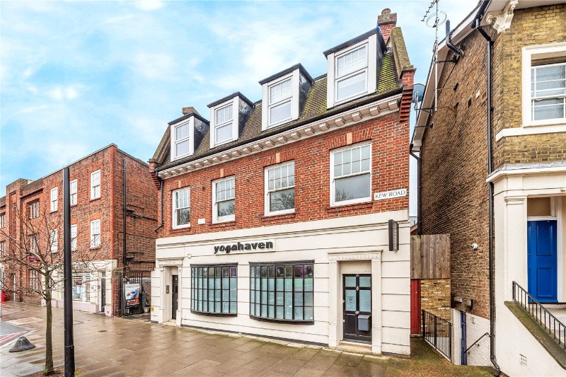 Kew Road, Richmond, Surrey, TW9