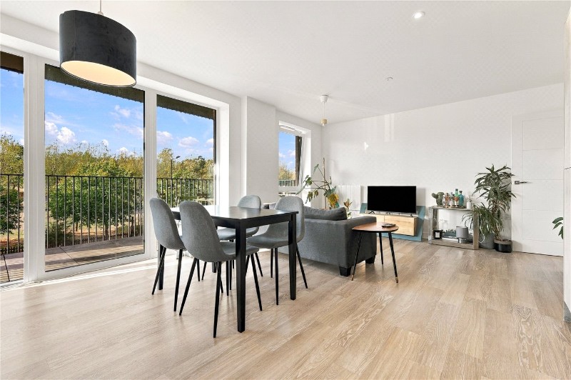 Seven Sisters Road, London, N4