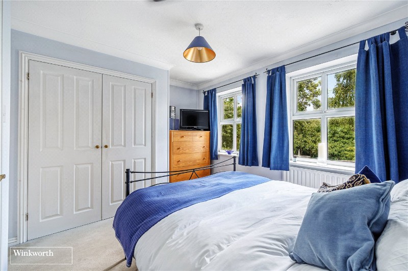 Alfred Close, London, W4