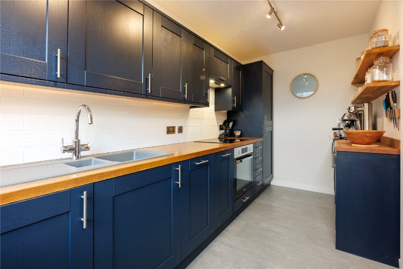 Heathfield Road, London, SW18