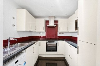 Riverside Close, London, E5