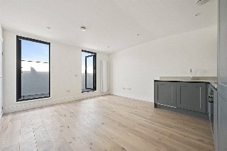 Ellerslie Road, London, W12
