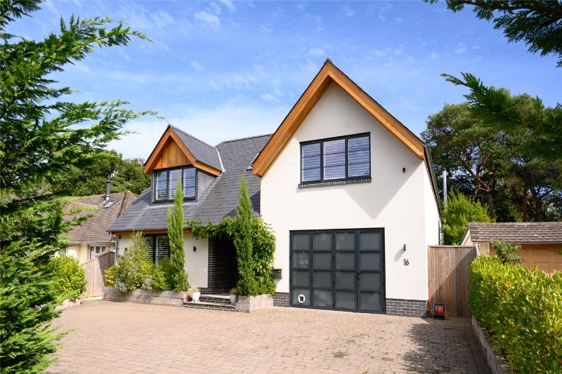 Hurstbourne Avenue, Highcliffe, Dorset, BH23