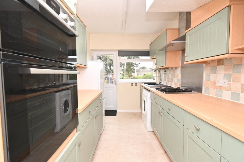 Meadow Road, Basingstoke, Hampshire, RG21