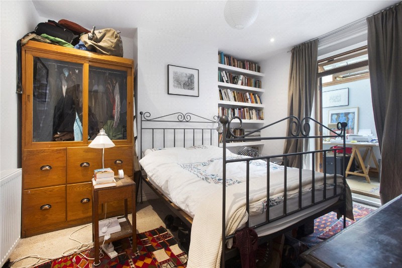 Farringdon Road, London, EC1R