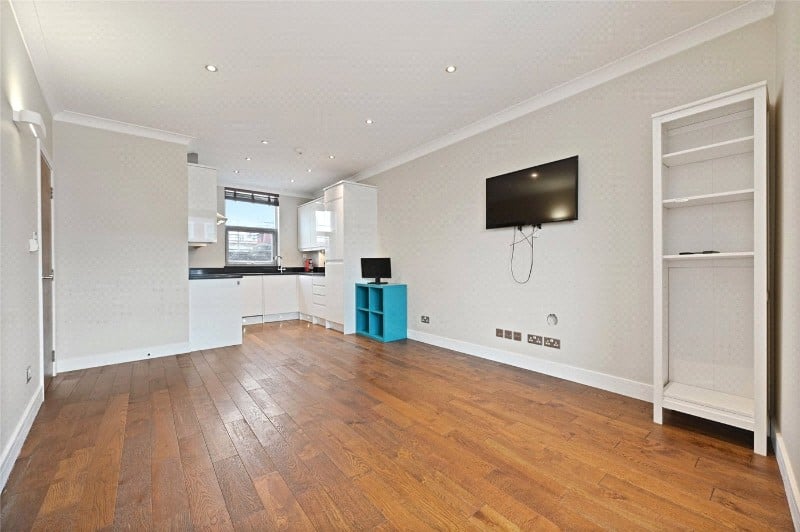 Lanark Mansions, Pennard Road, London, W12