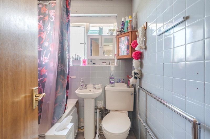 Violet Farm Close, Corfe Mullen, Wimborne, Dorset, BH21