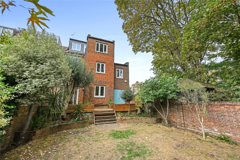 Findon Road, London, W12