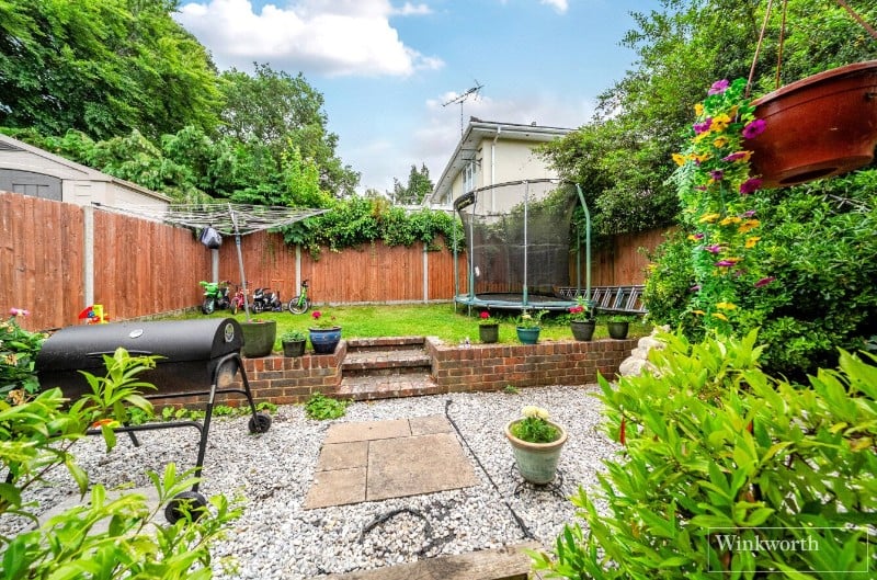 Elizabeth Avenue, Bagshot, Surrey, GU19