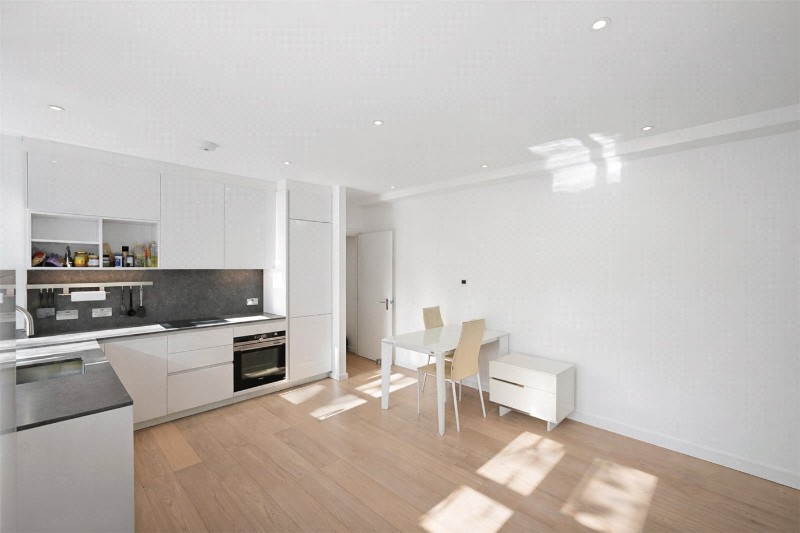 Carter Lane, London, EC4V