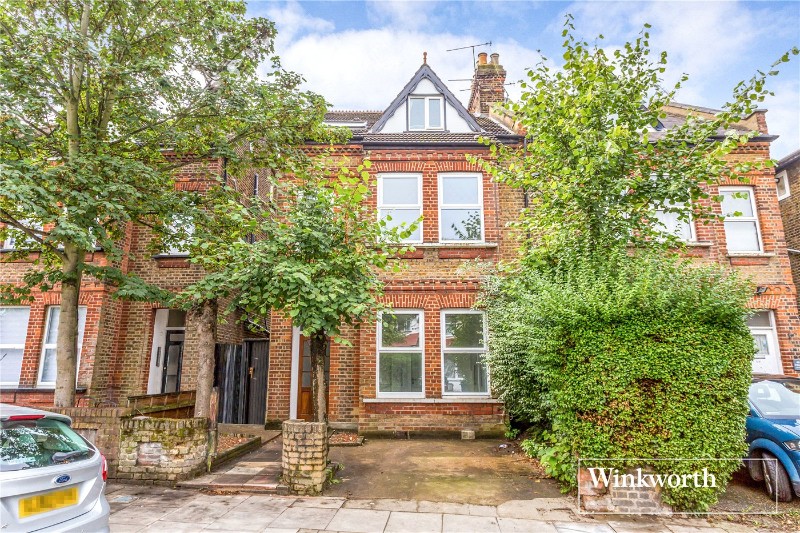 Station Road, London, N3