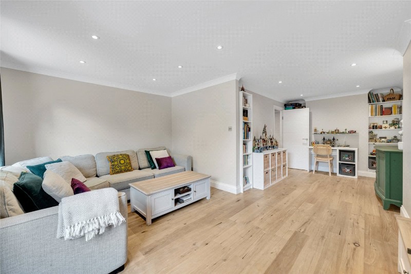 Abinger Mews, London, W9