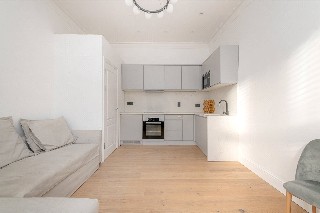 Chesterton Road, London, W10