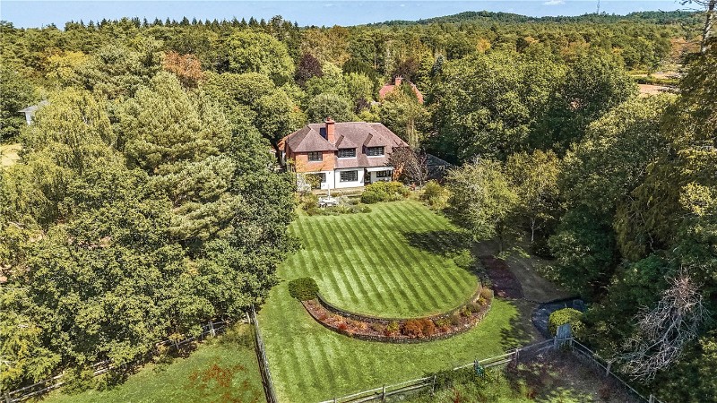 Sheephatch Lane, Tilford, Farnham, Surrey, GU10