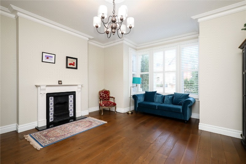 Twyford Avenue, London, W3