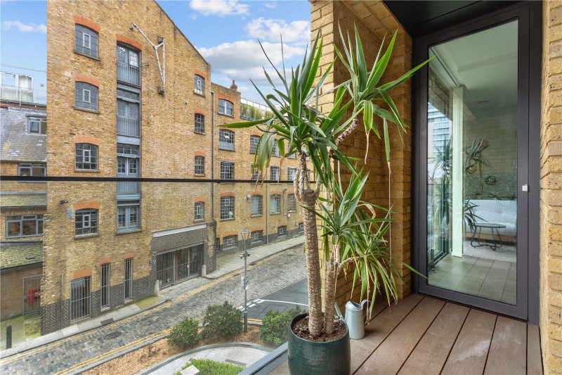 Bridle Mews, London, E1