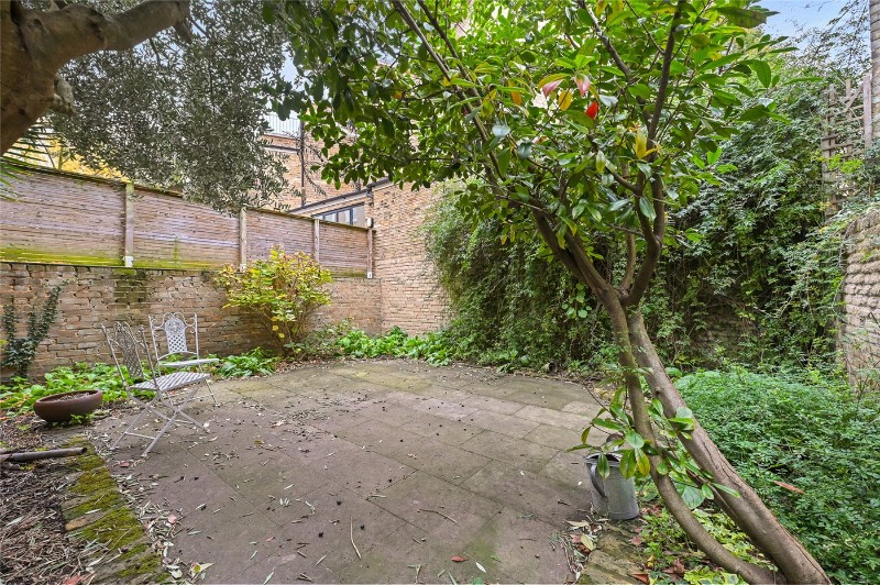 Netherwood Road, London, W14