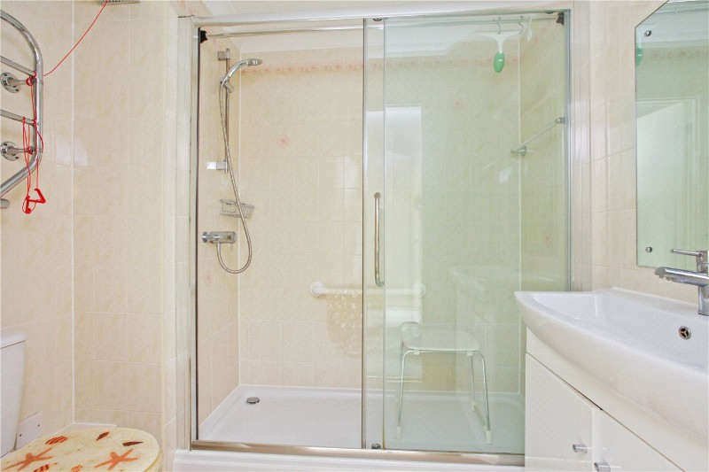 Station Road West, Canterbury, Kent, CT2