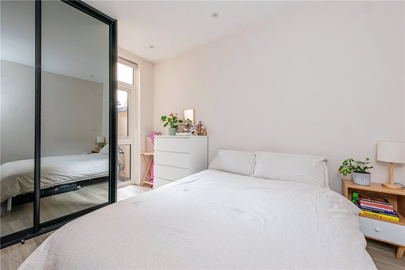Purves Road, London, NW10