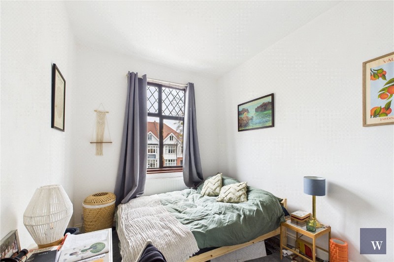 Becmead Avenue, London, SW16