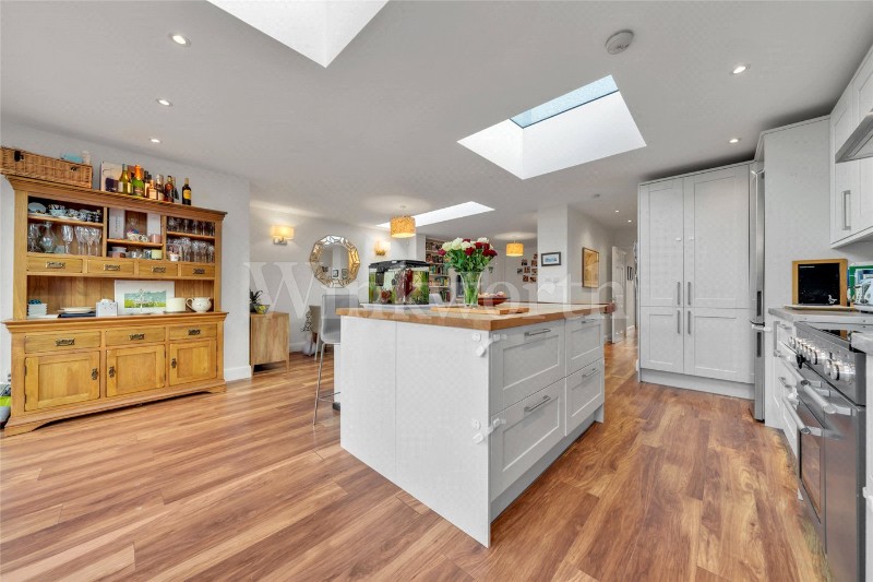 Cricklewood Lane, London, NW2