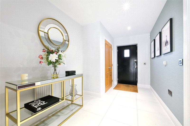 Dacre Close, Chipstead, Surrey, CR5