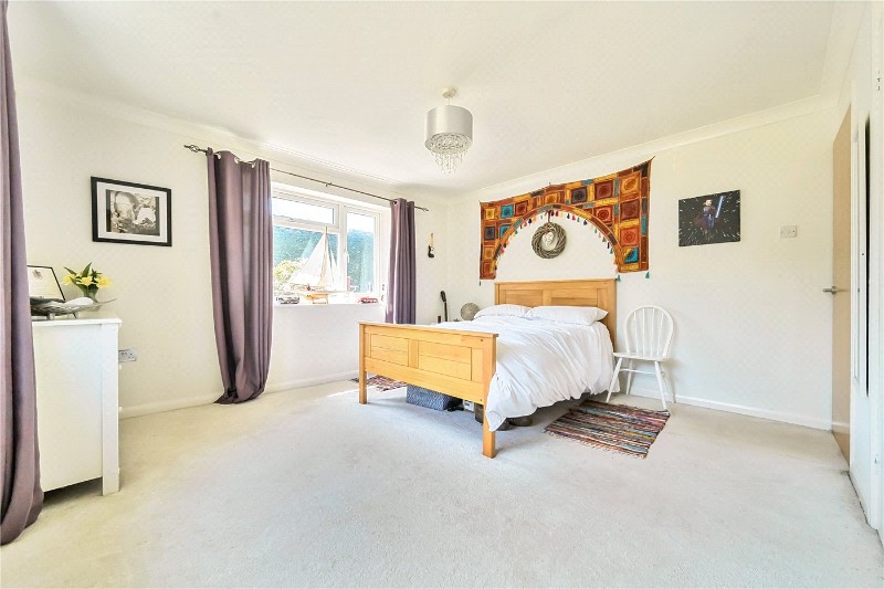 The Meadows, Churt, Farnham, Surrey, GU10