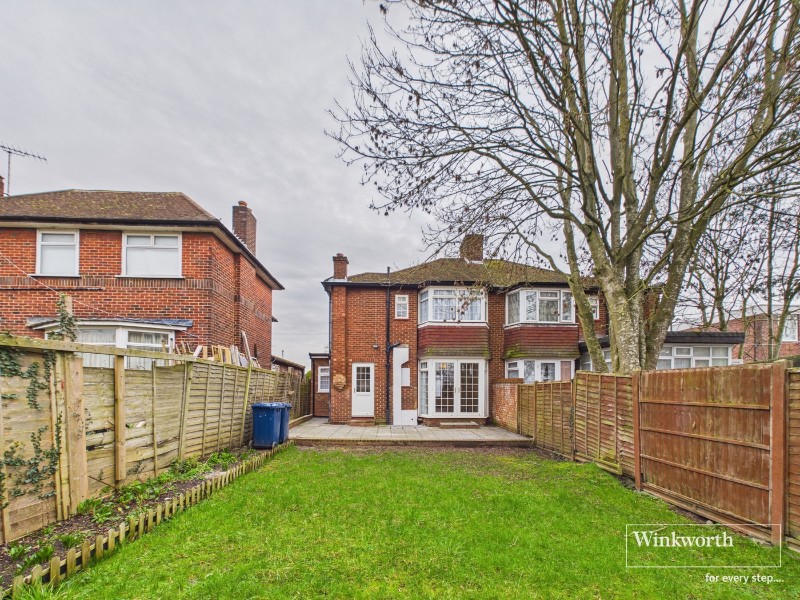 Broadfields Avenue, Edgware, HA8