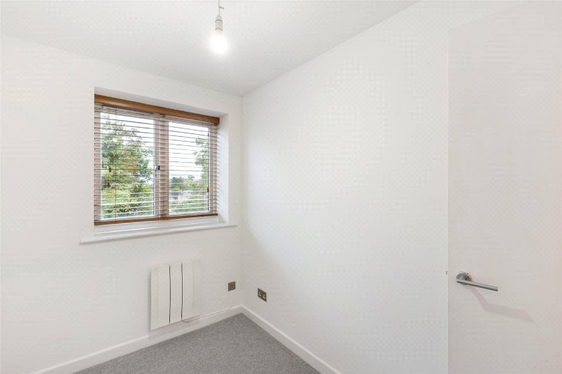 Kingswood Drive, London, SE19