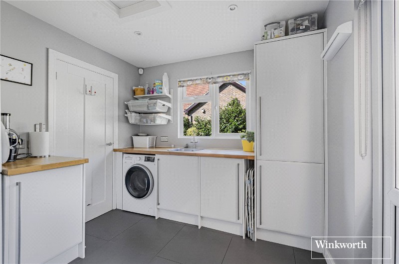 Heywood Drive, Bagshot, Surrey, GU19