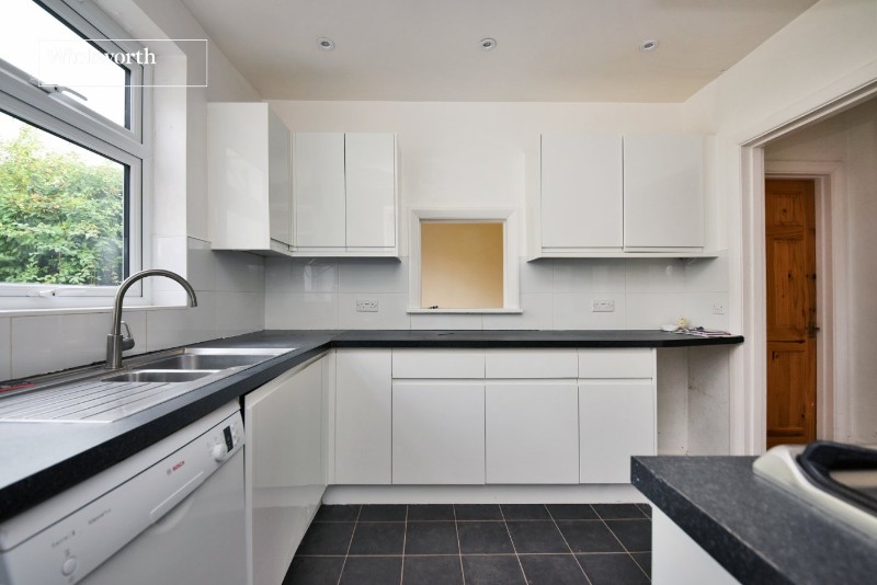 Moreton Road, Worcester Park, KT4