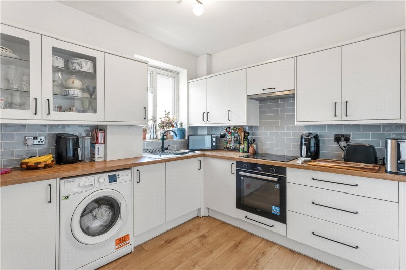 London Road, Mitcham, CR4