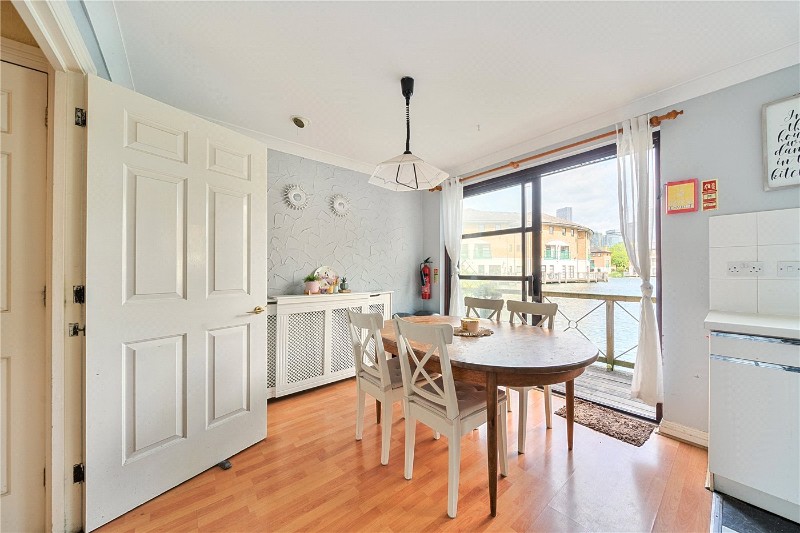 Plover Way, London, SE16