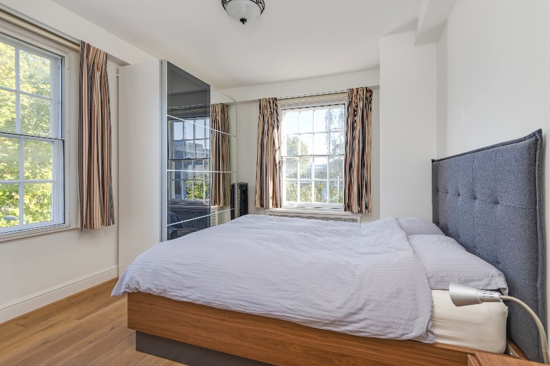 Apsley House, Finchley Road, St John's Wood, London, NW8